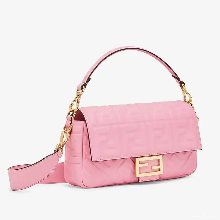 Vintage HOT Leather Bag Medium Motif Pink Fendi FF Nappa Baguette In 0617